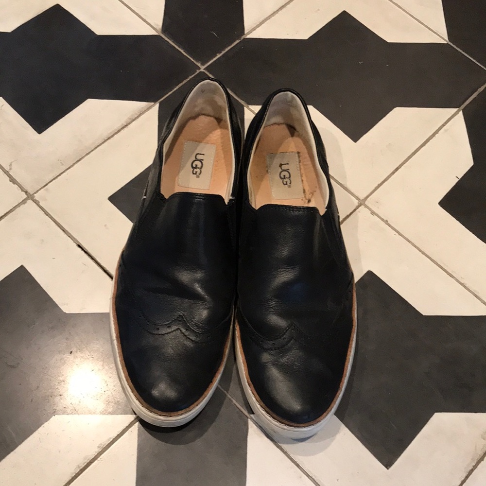 UGG Black Leather Wingtip Slip-on Sneaker